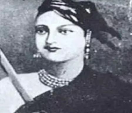 Rani Lakshmibai Biography in Hindi